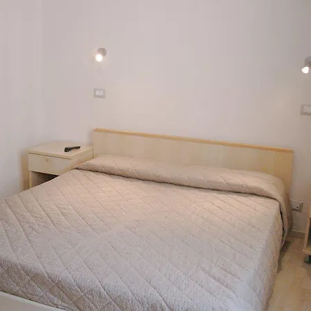 Fawlty Towers 2* Rome