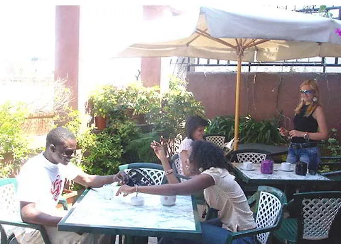 Hotel Fawlty Towers 2*