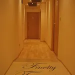 Fawlty Towers רומא